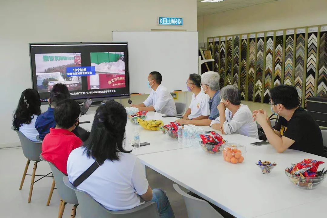 张艳红厂长及304am永利集团再生伙伴热情接待、就304am永利集团(中国)有限公司-Official Website生产、公司及马来西亚工厂的情况做了详细介绍